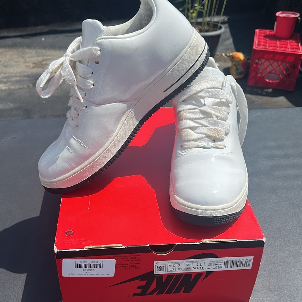 NIKE AF 1 Low Supreme Seamless Sneaker